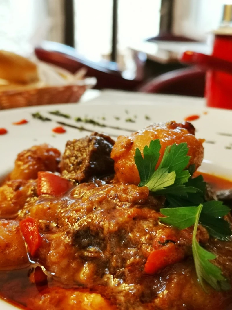 Sighișoara Cazare | Motel (K1183-3) Imaginea poate fi supusă drepturilor de autor. Se recomandă contactarea titularului drepturilor.