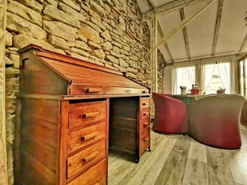 Segesvár Szállás | Motel (K1183-7) A kép szerzői jogvédelem alatt állhat. Javasolt a kapcsolatfelvétel a jog tulajdonossal.