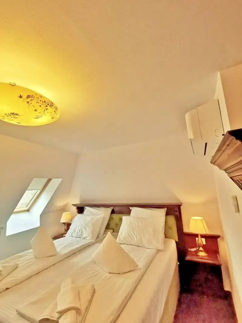 Segesvár Szállás | Motel (K1183-18) A kép szerzői jogvédelem alatt állhat. Javasolt a kapcsolatfelvétel a jog tulajdonossal.