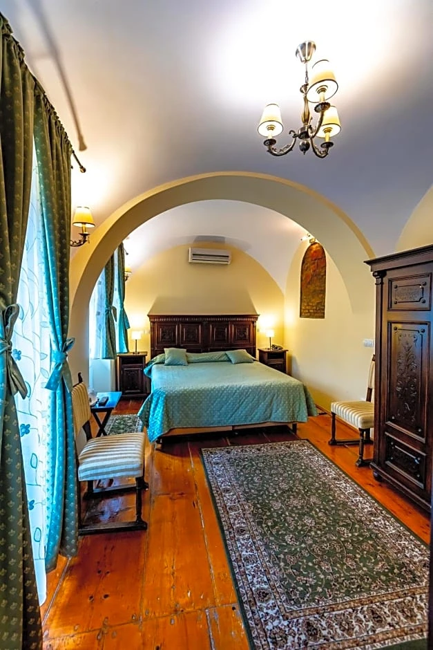 Sighișoara Cazare | Hotel*** (K1187-41) Imaginea poate fi supusă drepturilor de autor. Se recomandă contactarea titularului drepturilor.