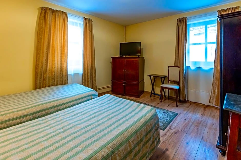 Sighișoara Cazare | Hotel*** (K1187-62) Imaginea poate fi supusă drepturilor de autor. Se recomandă contactarea titularului drepturilor.