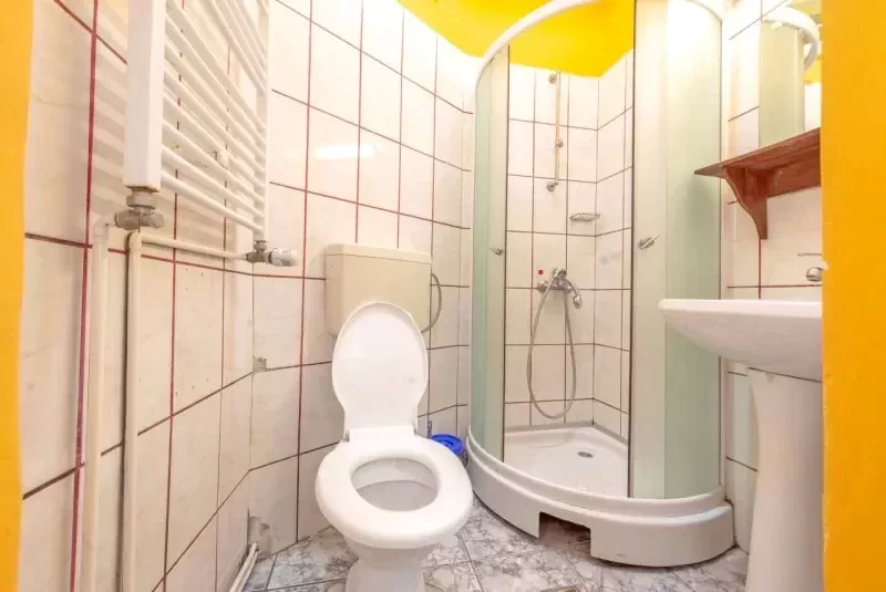 Sighișoara Cazare | Hostel (K1425-9) Imaginea poate fi supusă drepturilor de autor. Se recomandă contactarea titularului drepturilor.