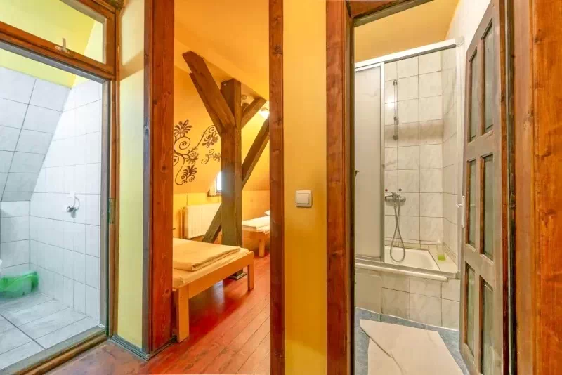 Sighișoara Cazare | Vilă turistică (K1425-28) Imaginea poate fi supusă drepturilor de autor. Se recomandă contactarea titularului drepturilor.