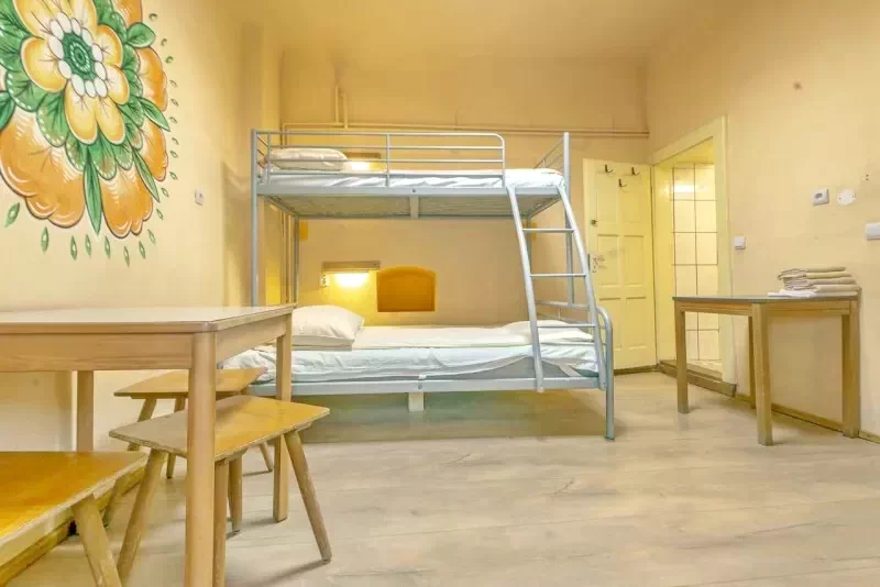 Sighișoara Cazare | Hostel (K1425-43) Imaginea poate fi supusă drepturilor de autor. Se recomandă contactarea titularului drepturilor.