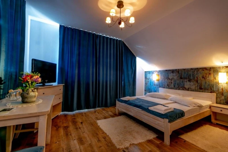 Segesvár Szállás | Motel (K1525-7) A kép szerzői jogvédelem alatt állhat. Javasolt a kapcsolatfelvétel a jog tulajdonossal.