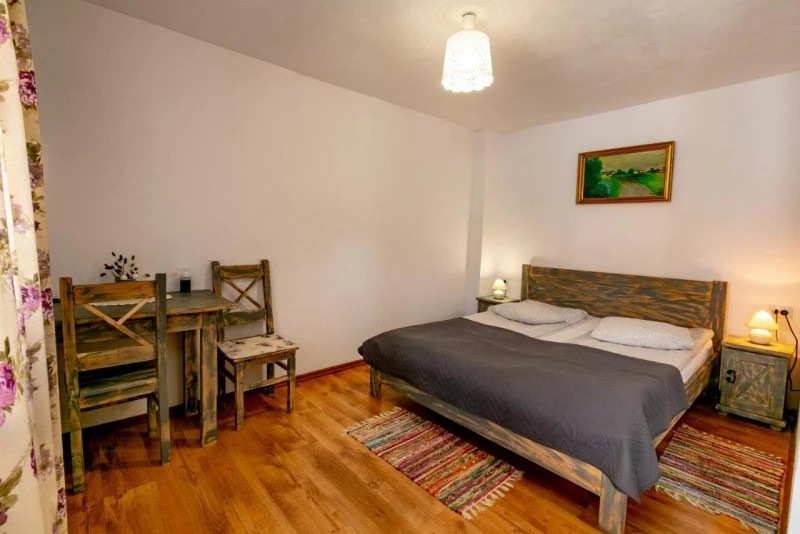 Segesvár Szállás | Motel (K1525-21) A kép szerzői jogvédelem alatt állhat. Javasolt a kapcsolatfelvétel a jog tulajdonossal.