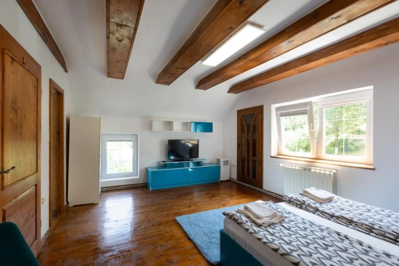 Sighișoara Cazare | Motel (K1525-31) Imaginea poate fi supusă drepturilor de autor. Se recomandă contactarea titularului drepturilor.