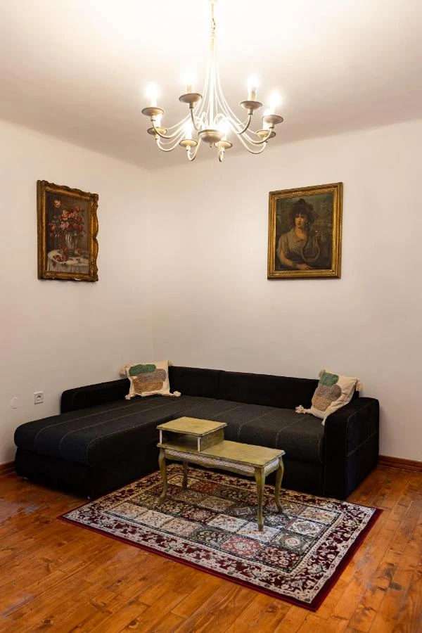 Sighișoara Cazare | Pensiune (K1525-37) Imaginea poate fi supusă drepturilor de autor. Se recomandă contactarea titularului drepturilor. Sighișoara Cazare | Pensiune (K1525-37) Imaginea poate fi supusă drepturilor de autor. Se recomandă contactarea titularului drepturilor.