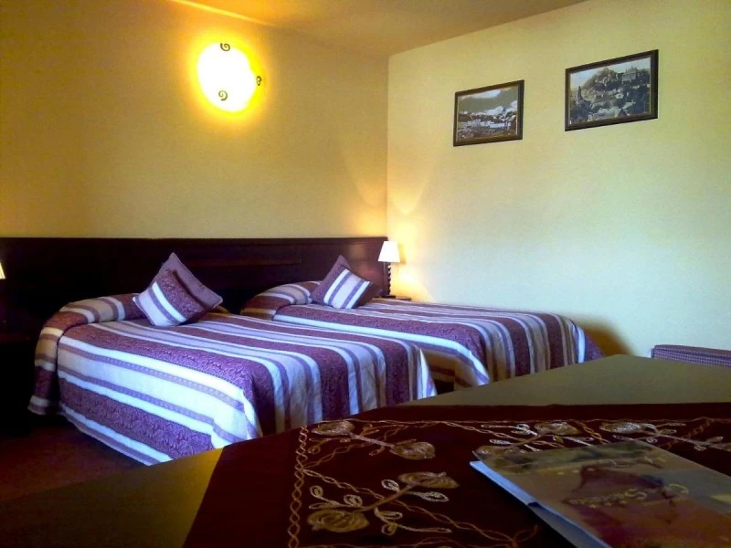 Segesvár Szállás | Turisztikai panzió (K1527-18) A kép szerzői jogvédelem alatt állhat. Javasolt a kapcsolatfelvétel a jog tulajdonossal.