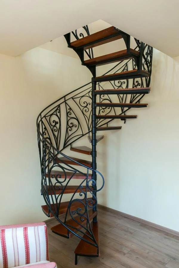 Sighișoara Cazare | Pensiune turistică (K1527-30) Imaginea poate fi supusă drepturilor de autor. Se recomandă contactarea titularului drepturilor.