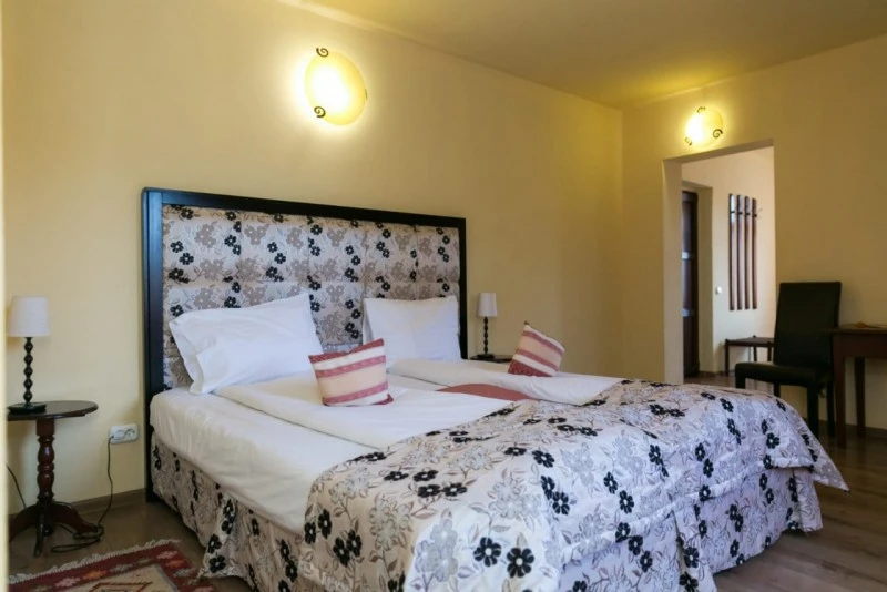 Sighișoara Cazare | Hotel*** (K1527-42) Imaginea poate fi supusă drepturilor de autor. Se recomandă contactarea titularului drepturilor. Sighișoara Cazare | Hotel*** (K1527-42) Imaginea poate fi supusă drepturilor de autor. Se recomandă contactarea titularului drepturilor.