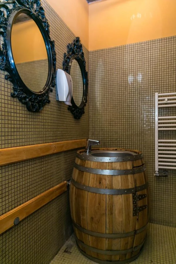 Segesvár Szállás | Turisztikai panzió (K1527-52) A kép szerzői jogvédelem alatt állhat. Javasolt a kapcsolatfelvétel a jog tulajdonossal.