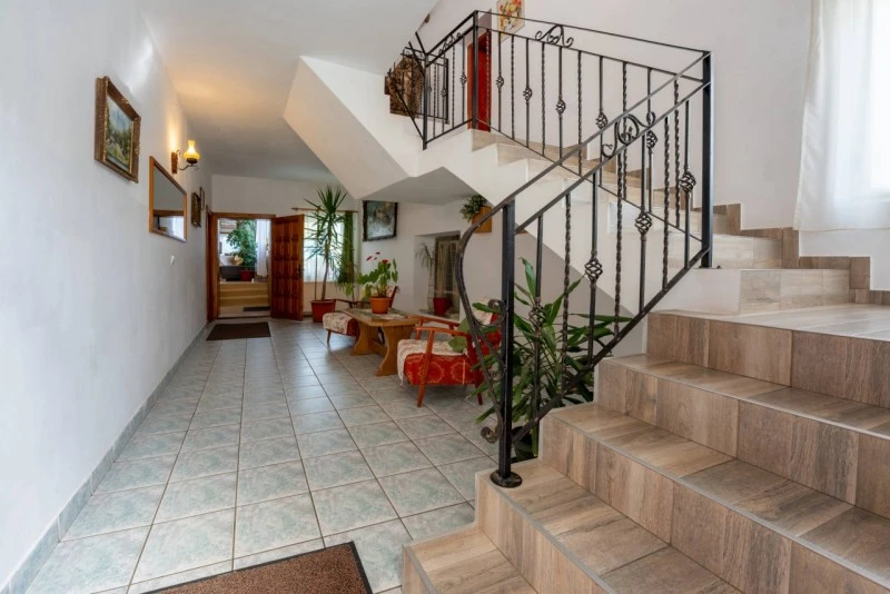 Segesvár Szállás | Hotel*** (K1588-34) A kép szerzői jogvédelem alatt állhat. Javasolt a kapcsolatfelvétel a jog tulajdonossal.