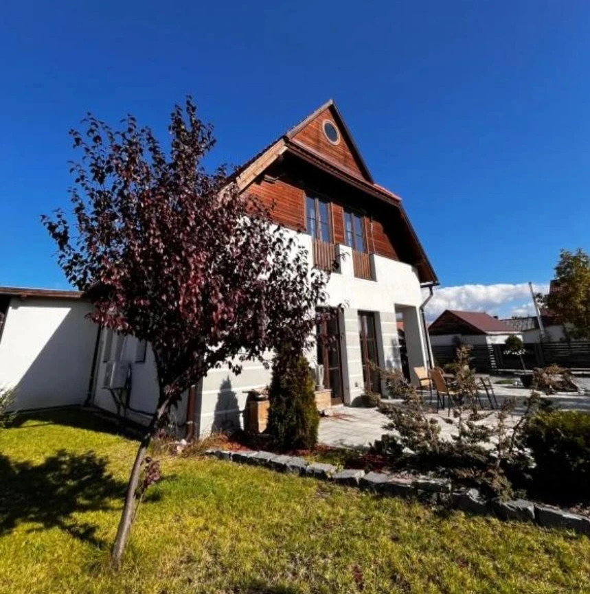 Gyergyóalfalu Szállás | Turisztikai panzió (K1589-1) A kép szerzői jogvédelem alatt állhat. Javasolt a kapcsolatfelvétel a jog tulajdonossal.