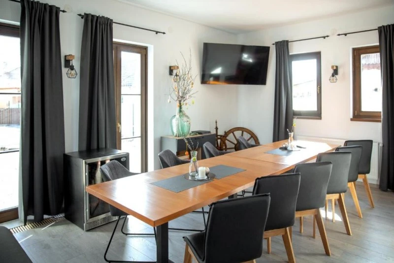 Joseni Cazare | Motel (K1589-7) Imaginea poate fi supusă drepturilor de autor. Se recomandă contactarea titularului drepturilor.