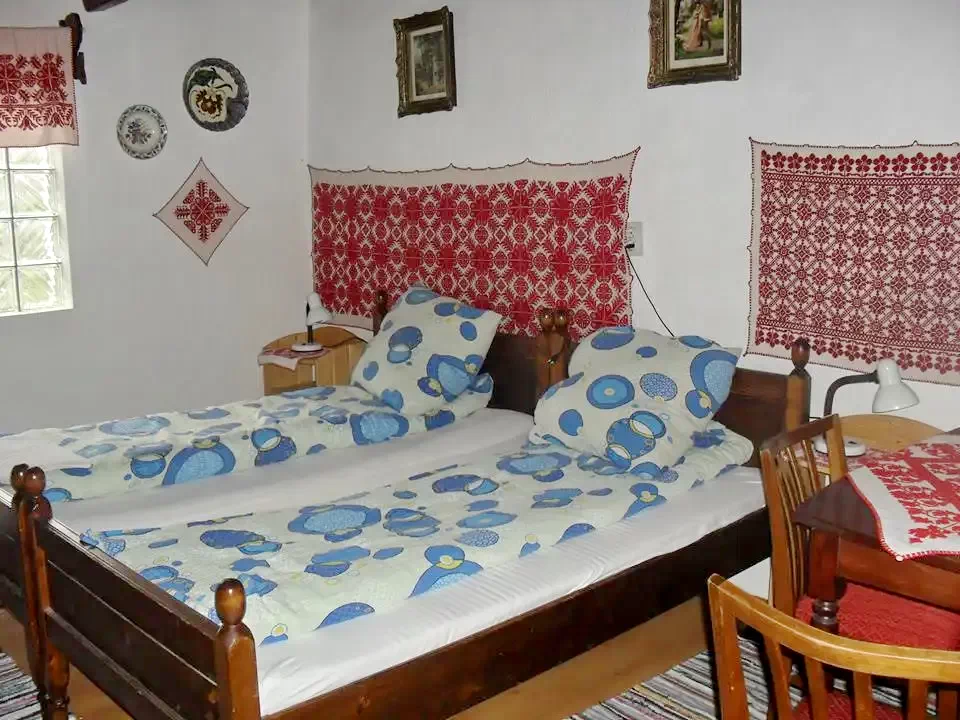 Torockó Szállás | Vendégház (K0347-17) A kép szerzői jogvédelem alatt állhat. Javasolt a kapcsolatfelvétel a jog tulajdonossal. Torockó Szállás | Vendégház (K0347-17) A kép szerzői jogvédelem alatt állhat. Javasolt a kapcsolatfelvétel a jog tulajdonossal.