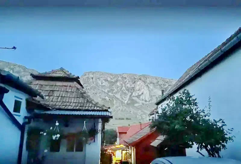 Torockó Szállás | Vendégház (K0347-21) A kép szerzői jogvédelem alatt állhat. Javasolt a kapcsolatfelvétel a jog tulajdonossal. Torockó Szállás | Vendégház (K0347-21) A kép szerzői jogvédelem alatt állhat. Javasolt a kapcsolatfelvétel a jog tulajdonossal.