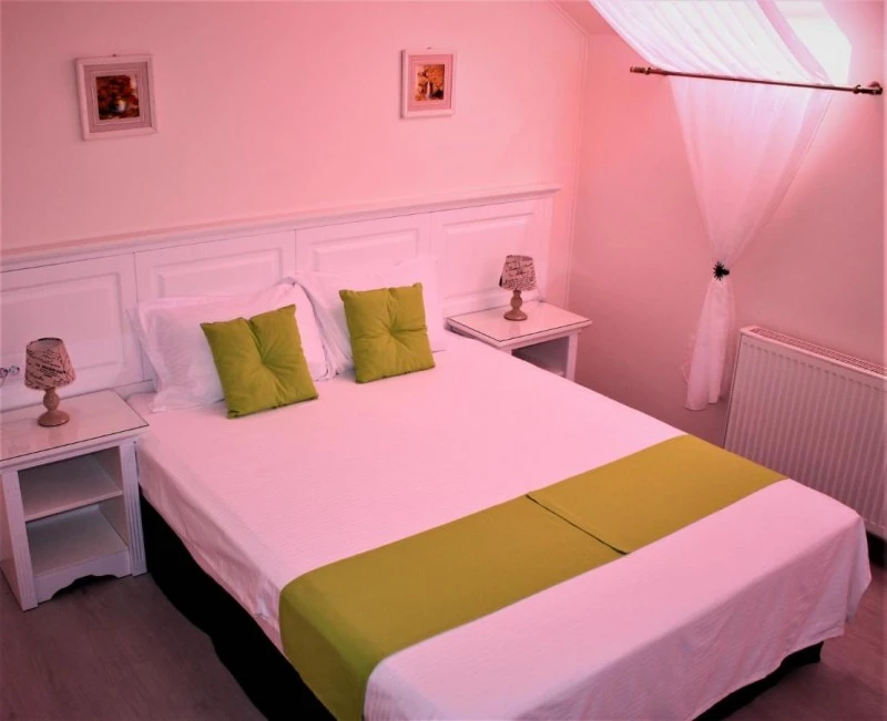 Déva Szállás | Motel (K1152-13) A kép szerzői jogvédelem alatt állhat. Javasolt a kapcsolatfelvétel a jog tulajdonossal.