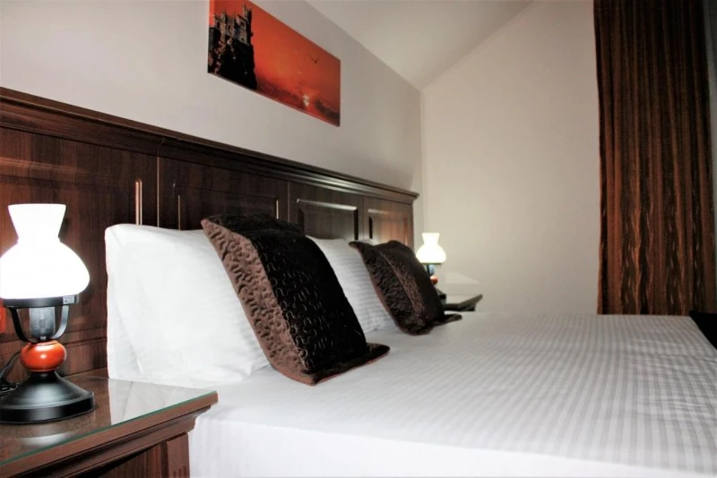 Déva Szállás | Motel (K1152-17) A kép szerzői jogvédelem alatt állhat. Javasolt a kapcsolatfelvétel a jog tulajdonossal.