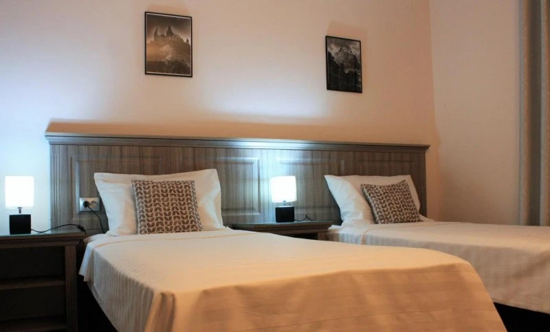 Déva Szállás | Motel (K1152-31) A kép szerzői jogvédelem alatt állhat. Javasolt a kapcsolatfelvétel a jog tulajdonossal.