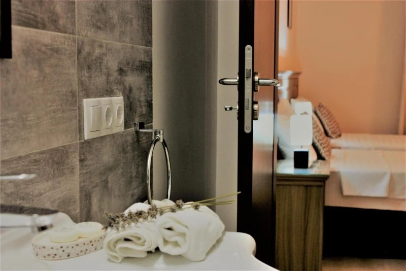 Déva Szállás | Motel (K1152-41) A kép szerzői jogvédelem alatt állhat. Javasolt a kapcsolatfelvétel a jog tulajdonossal.