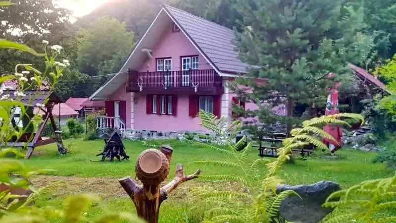 Boga Völgye Szállás | Kemping / turistapihenő (K0027-57) A kép szerzői jogvédelem alatt állhat. Javasolt a kapcsolatfelvétel a jog tulajdonossal.