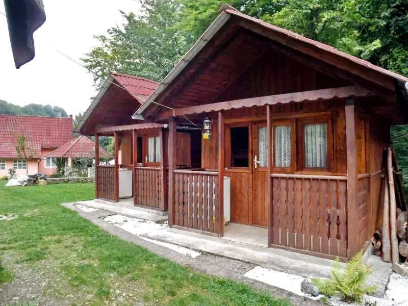 Valea Boga Cazare | Motel (K0052-35) Imaginea poate fi supusă drepturilor de autor. Se recomandă contactarea titularului drepturilor.