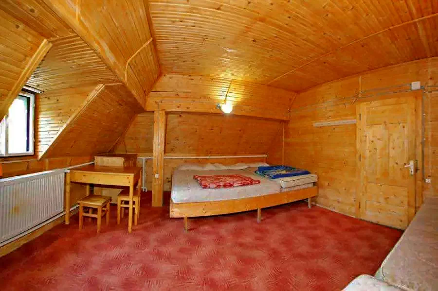 Valea Boga Cazare | Motel (K0054-17) Imaginea poate fi supusă drepturilor de autor. Se recomandă contactarea titularului drepturilor.