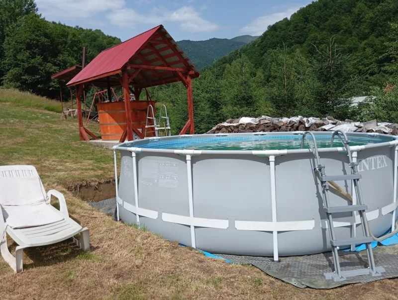 Cazare Valea Boghii - Cabana Fabyale** | Boga-völgye - Fabyale Kulcsosház** . Imaginea poate fi supusă drepturilor de autor. Se recomandă contactarea titularului drepturilor.