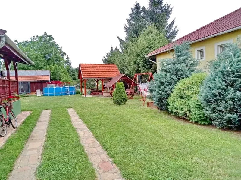 Bogács Szállás | Bungalow (K0238-34) A kép szerzői jogvédelem alatt állhat. Javasolt a kapcsolatfelvétel a jog tulajdonossal.