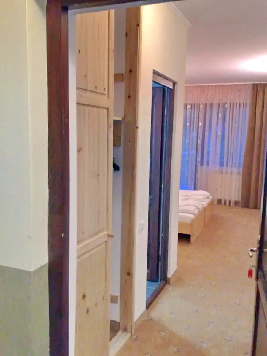 Valea Boga Cazare | Motel (K0447-31) Imaginea poate fi supusă drepturilor de autor. Se recomandă contactarea titularului drepturilor.