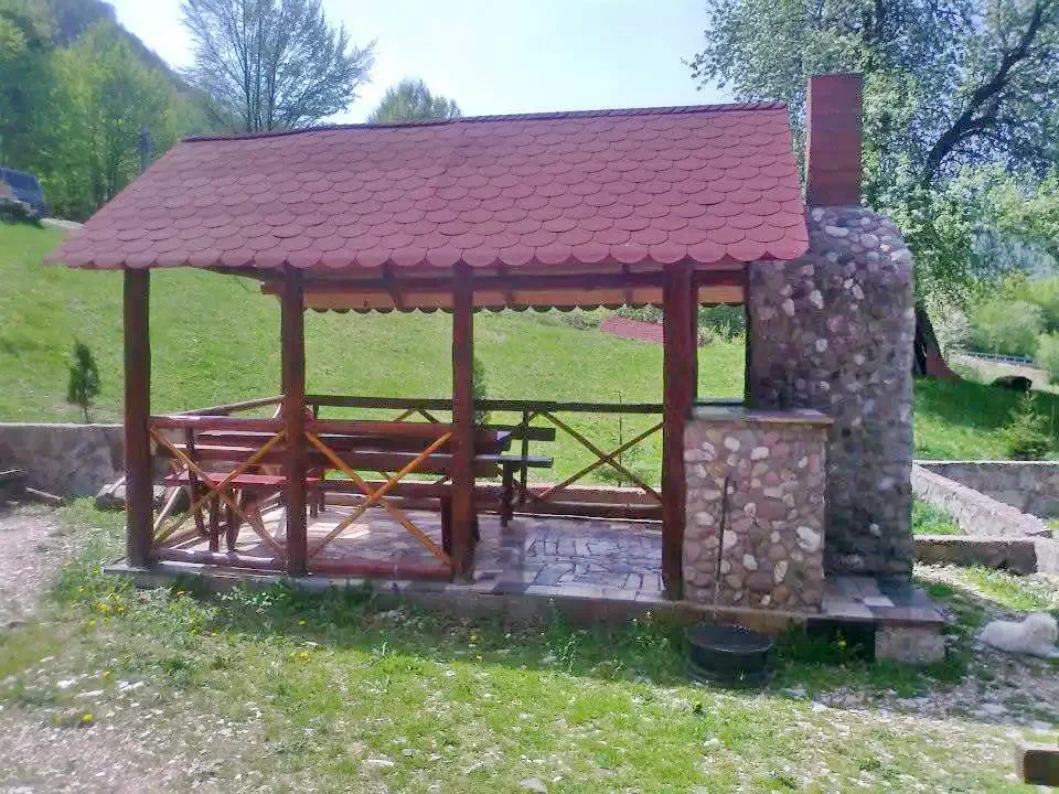 Boga Völgye Szállás | Üdülőfalu (K0618-5) A kép szerzői jogvédelem alatt állhat. Javasolt a kapcsolatfelvétel a jog tulajdonossal.