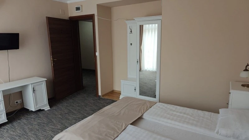 Valea Boga Cazare | Motel (K0928-23) Imaginea poate fi supusă drepturilor de autor. Se recomandă contactarea titularului drepturilor.