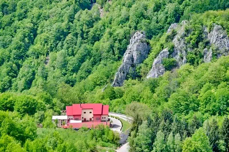 Boga Völgye Szállás | Motel (K0928-30) A kép szerzői jogvédelem alatt állhat. Javasolt a kapcsolatfelvétel a jog tulajdonossal.