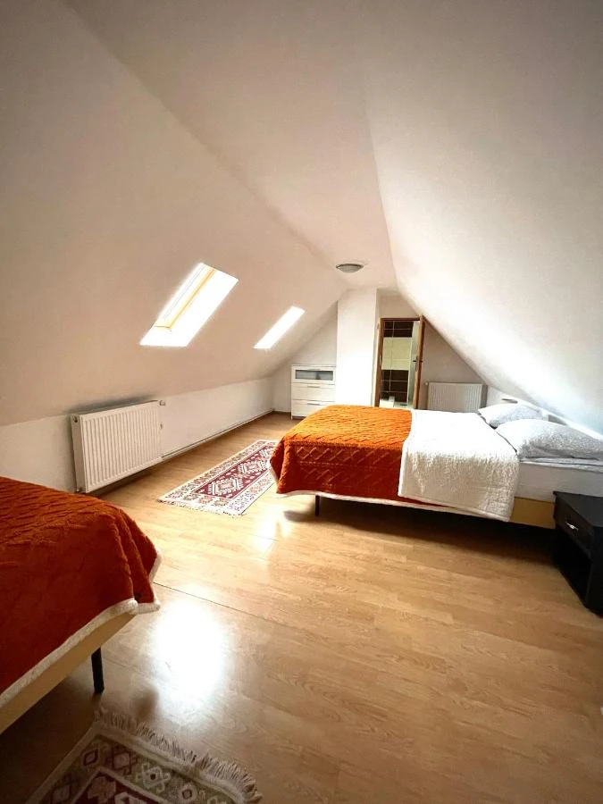 Valea Boga Cazare | Motel (K0930-26) Imaginea poate fi supusă drepturilor de autor. Se recomandă contactarea titularului drepturilor.