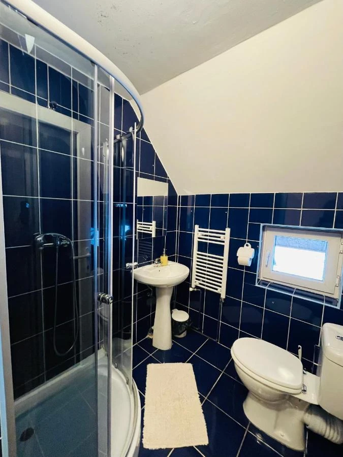 Valea Boga Cazare | Motel (K0930-31) Imaginea poate fi supusă drepturilor de autor. Se recomandă contactarea titularului drepturilor.