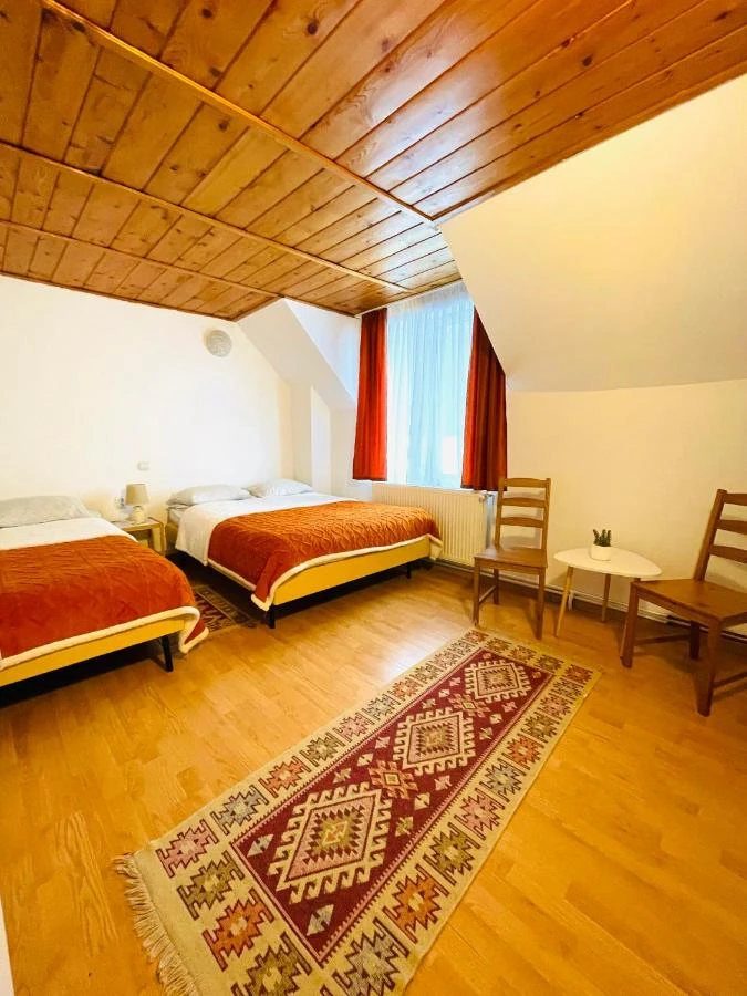 Valea Boga Cazare | Motel (K0930-43) Imaginea poate fi supusă drepturilor de autor. Se recomandă contactarea titularului drepturilor.