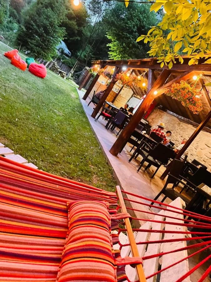 Valea Boga Cazare | Motel (K0930-52) Imaginea poate fi supusă drepturilor de autor. Se recomandă contactarea titularului drepturilor.