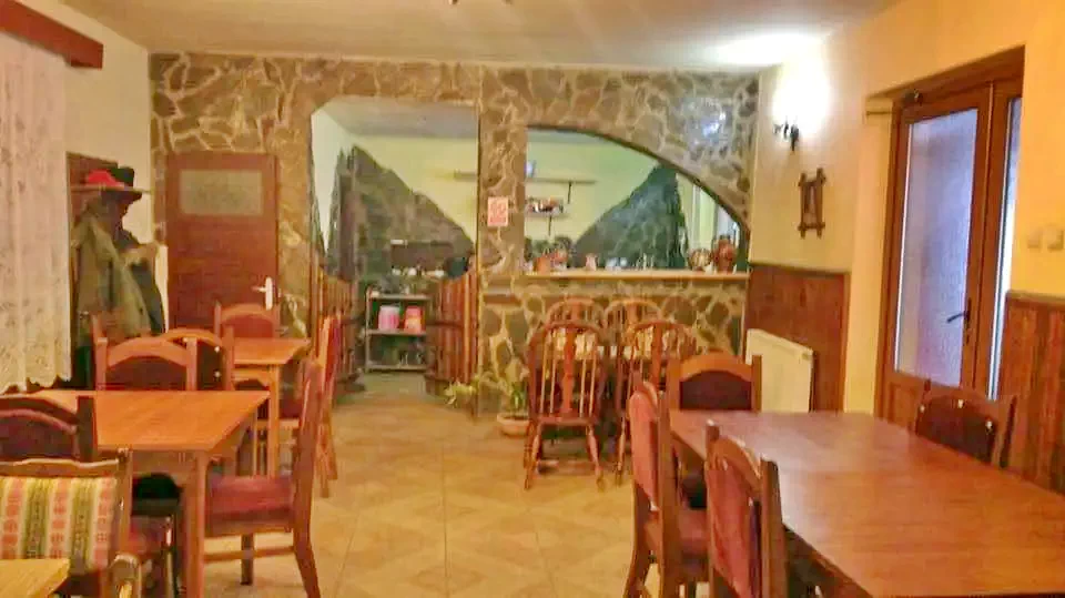 Valea Boga Cazare | Motel (K0932-9) Imaginea poate fi supusă drepturilor de autor. Se recomandă contactarea titularului drepturilor.