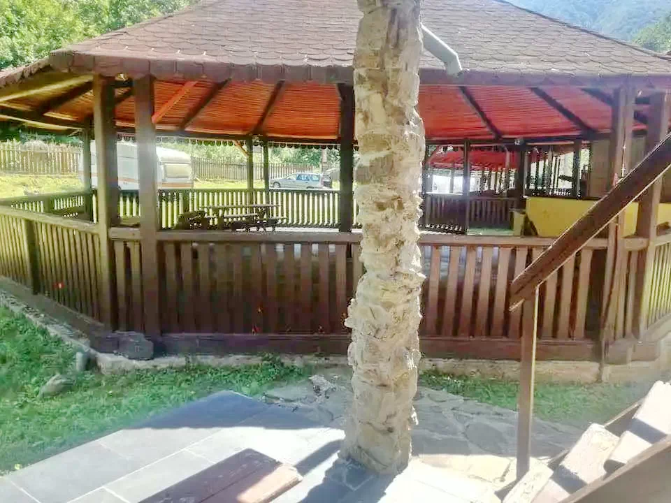 Valea Boga Cazare | Motel (K0932-24) Imaginea poate fi supusă drepturilor de autor. Se recomandă contactarea titularului drepturilor.