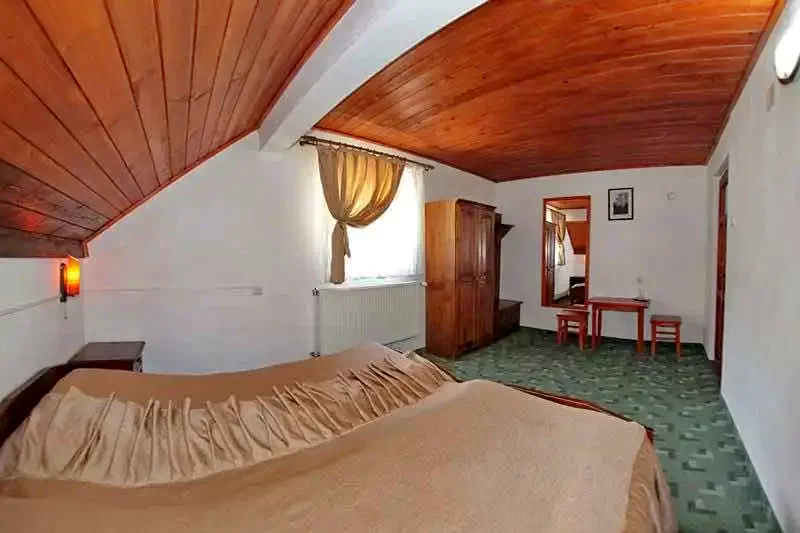 Boga Völgye Szállás | Motel (K0053-12) A kép szerzői jogvédelem alatt állhat. Javasolt a kapcsolatfelvétel a jog tulajdonossal.