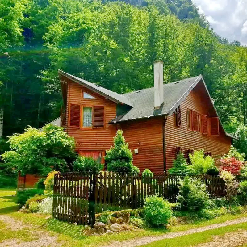 Valea Boga Cazare | Sat de vacanță (K1146-1) Imaginea poate fi supusă drepturilor de autor. Se recomandă contactarea titularului drepturilor.