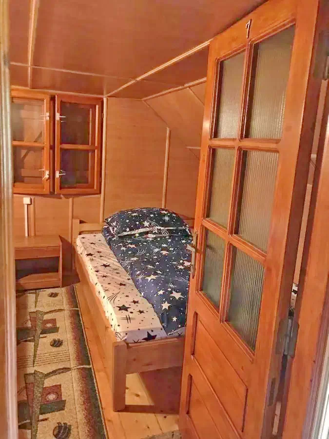 Boga Völgye Szállás | Üdülőfalu (K1347-26) A kép szerzői jogvédelem alatt állhat. Javasolt a kapcsolatfelvétel a jog tulajdonossal.