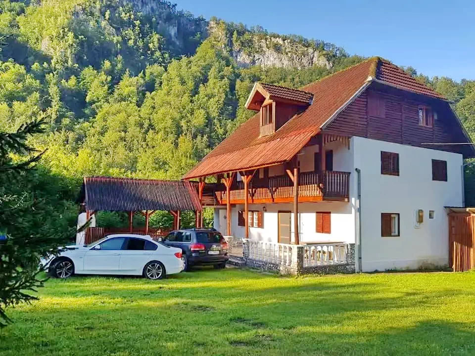 Valea Boga Cazare | Sat de vacanță (K1347-43) Imaginea poate fi supusă drepturilor de autor. Se recomandă contactarea titularului drepturilor.