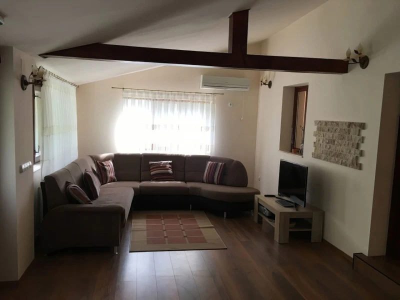 Valea Boga Cazare | Cabană (K1519-29) Imaginea poate fi supusă drepturilor de autor. Se recomandă contactarea titularului drepturilor. Valea Boga Cazare | Cabană (K1519-29) Imaginea poate fi supusă drepturilor de autor. Se recomandă contactarea titularului drepturilor.