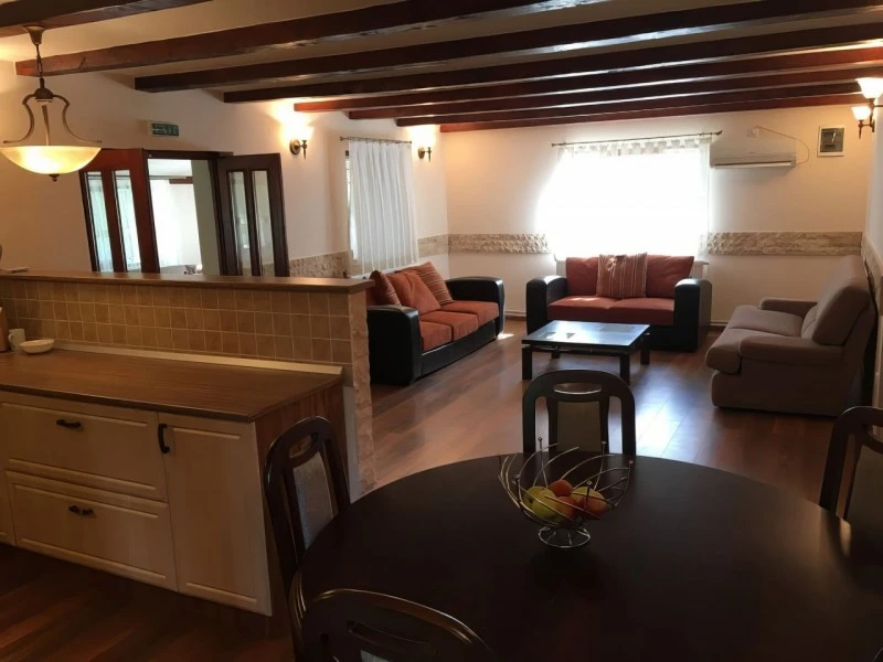 Valea Boga Cazare | Cabană (K1519-33) Imaginea poate fi supusă drepturilor de autor. Se recomandă contactarea titularului drepturilor. Valea Boga Cazare | Cabană (K1519-33) Imaginea poate fi supusă drepturilor de autor. Se recomandă contactarea titularului drepturilor.