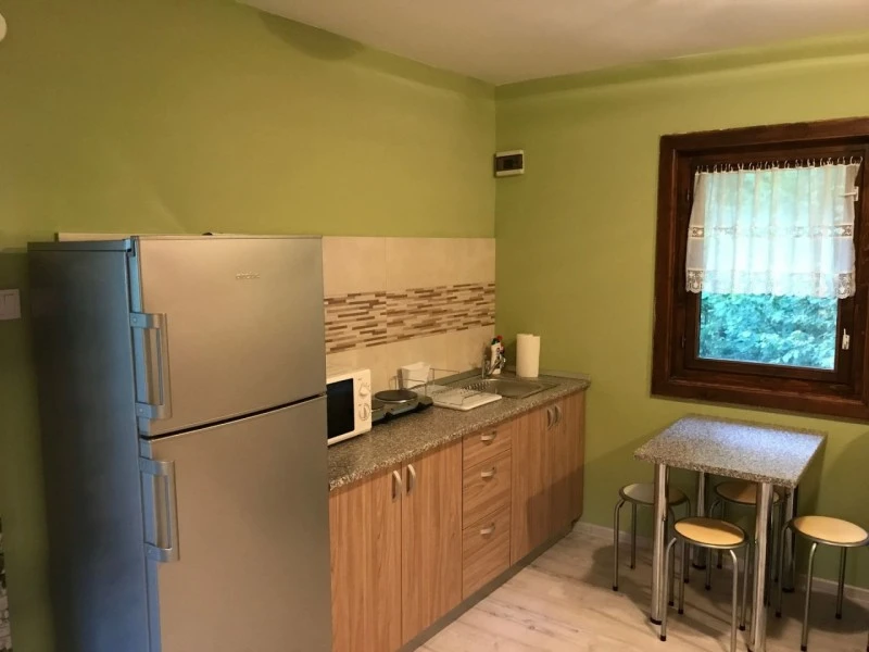 Valea Boga Cazare | Cabană (K1519-45) Imaginea poate fi supusă drepturilor de autor. Se recomandă contactarea titularului drepturilor. Valea Boga Cazare | Cabană (K1519-45) Imaginea poate fi supusă drepturilor de autor. Se recomandă contactarea titularului drepturilor.