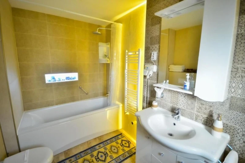 Déva Szállás | Motel (K0574-14) A kép szerzői jogvédelem alatt állhat. Javasolt a kapcsolatfelvétel a jog tulajdonossal.