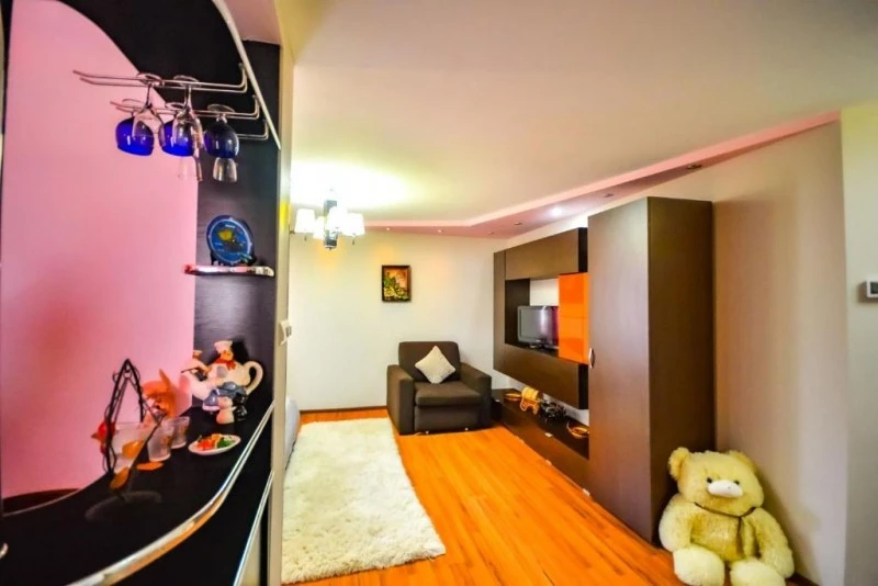 Déva Szállás | Motel (K0574-32) A kép szerzői jogvédelem alatt állhat. Javasolt a kapcsolatfelvétel a jog tulajdonossal.