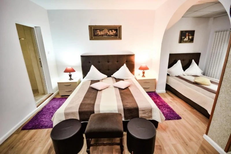 Déva Szállás | Motel (K0574-39) A kép szerzői jogvédelem alatt állhat. Javasolt a kapcsolatfelvétel a jog tulajdonossal.